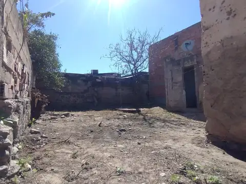 TERRENO A METROS DE AV. MISIONES