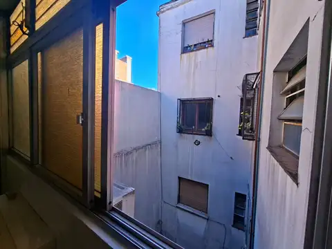 Depto Tipo Casa en Venta 50 años