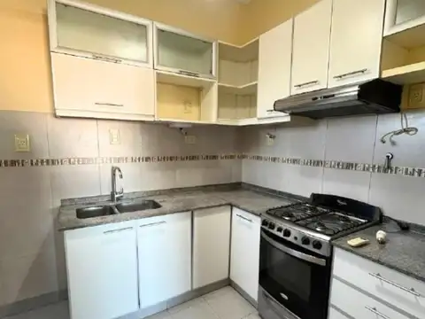 Departamento en Alquiler en Lanus Oeste, $ 600.000
