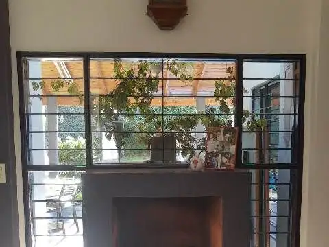 Casa 4 ambientes. Acepta Permuta Depto 2 amb.- Ramos o CABA.