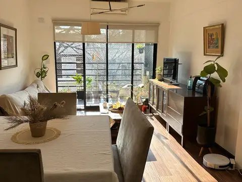 Manuela Pedraza 2100, Piso 2