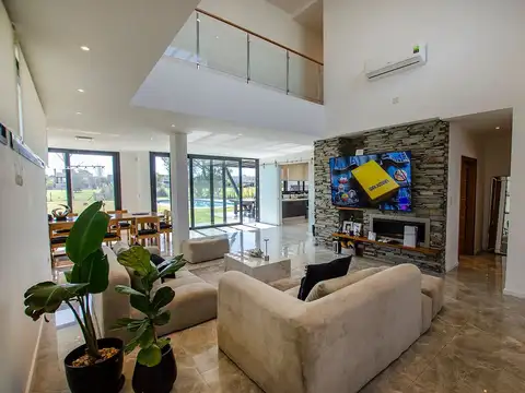 Casa en Venta de 4 dormitorios