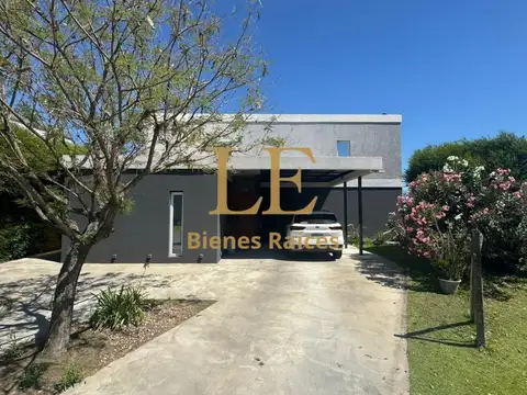 Casa 5 ambientes con 5 baños