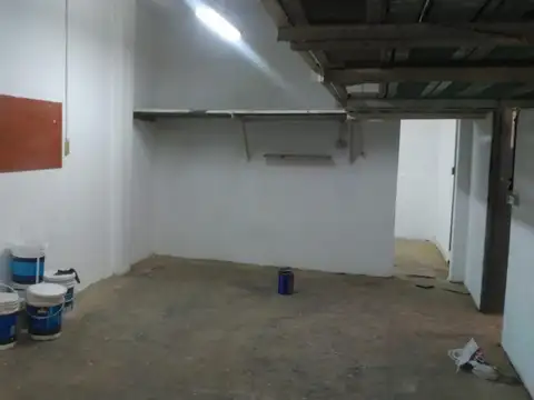 GALPON LOTE PROPIO FLORES PINTADO A NUEVO TOMA PERMUTA