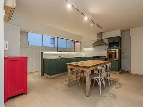 Departamento 6 ambientes con 2 baños