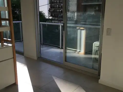 Excelente Loft divisible de categoría   Solarium, SUM y Laundry !