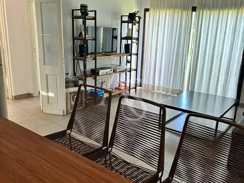 Casa en Alquiler en Bella Vista, USD 1.600