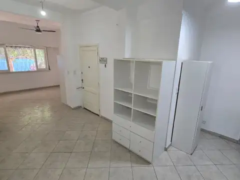 ALQUILER 3 AMBIENTES CON PATIO Y BAULERA EN TERRAZ