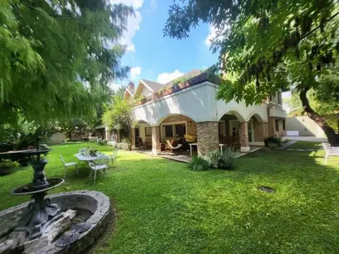 Casa en Venta de 5 dormitorios