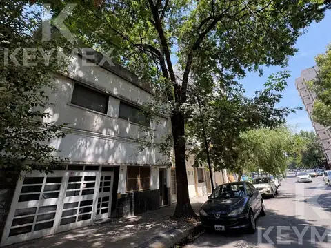 PH en venta en calle 3 entre 49 y 50 - Independiente - Cuatro ambientes - Sin expensas