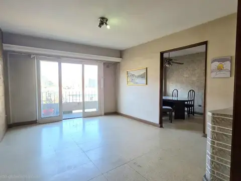 Saenz 0 - Departamento de 4 ambientes con balcón  P.Patricios