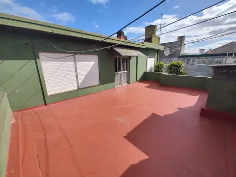 VENTA CASA 4 AMBIENTES EN VILLA DOMINICO