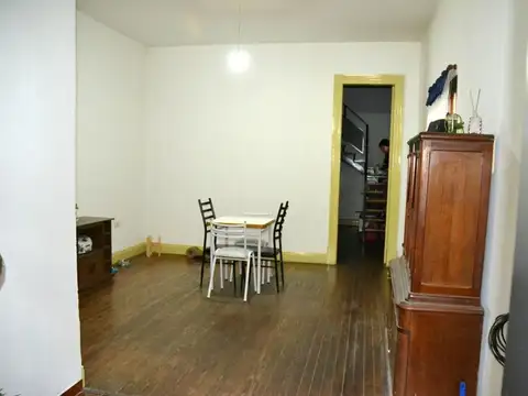 Depto Tipo Casa en Venta de 5 ambientes