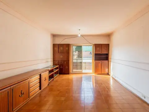 Teniente General Juan Domingo Perón 3800, Piso 8