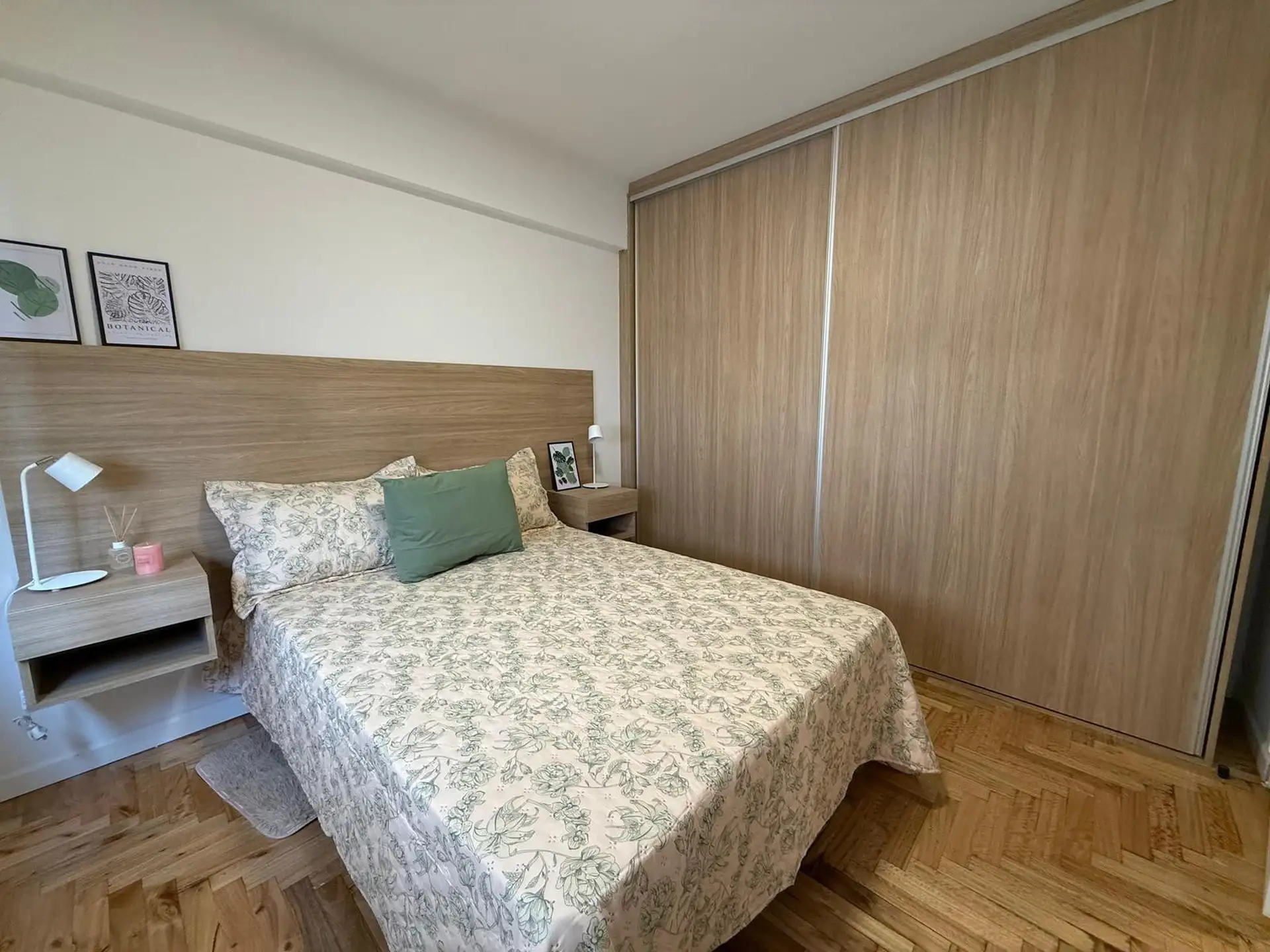 Departamento de tres ambientes reciclado con cochera — Terminal Vieja