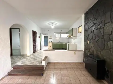 Depto Tipo Casa en Venta en Rafael Calzada, USD 65.000