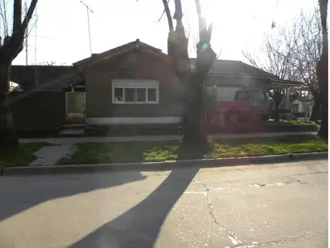 Venta 4 ambientes, céntrico Gral. Las Heras - L20016