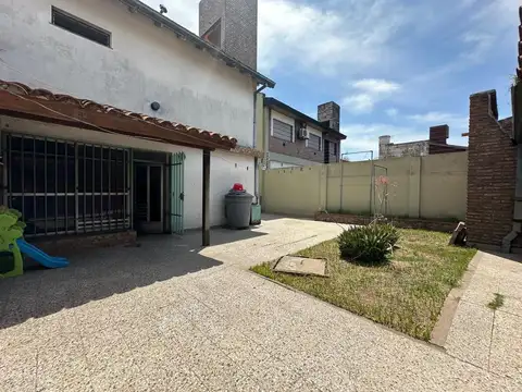 José Batlle y Ordoñez 300