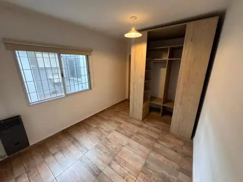 ALQUILER - CASA TRES AMBIENTES C/COCHERA - S. A. DE PADUA