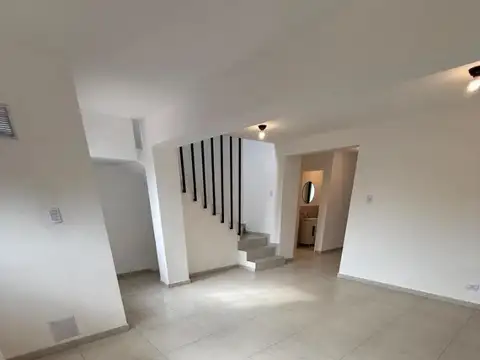 ALQUILER Dúplex 3 Dorm. Docta !