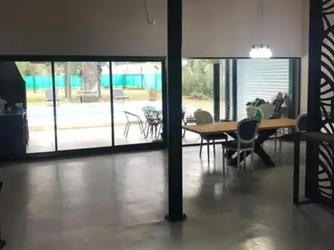 Casa 3 ambientes con 2 baños