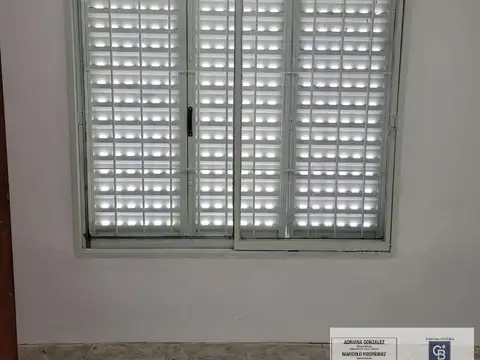 AVENIDA LOS ALAMOS al 2200