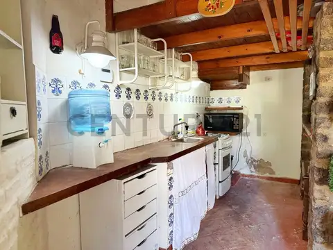 453 e/ 21 y 22 1600, Piso 0