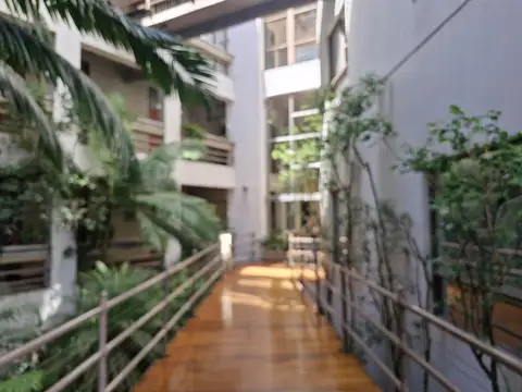Oficina 4 ambientes con 2 baños