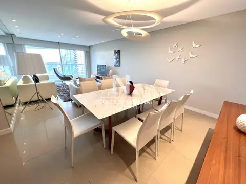 Departamento en Alquiler Temporal en Playa Mansa, USD 22.000