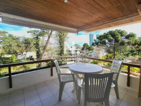 Departamento en Venta en Playa Mansa, USD 185.000