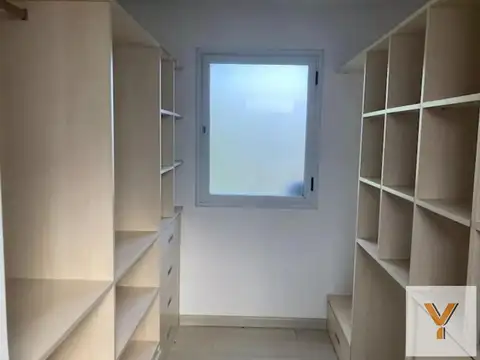 Casa en venta - 4 Dormitorios 5 Baños - 500mts2 - Pilar