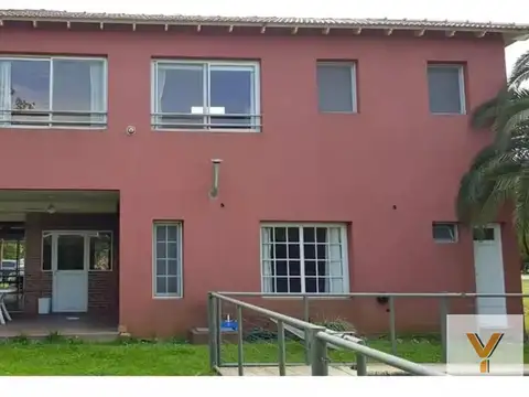 Casa en venta - 4 Dormitorios 5 Baños - 500mts2 - Pilar