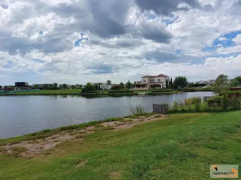 Puertos Muelles, Escobar