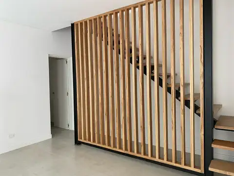 Depto Tipo Casa 4 ambientes con 2 baños