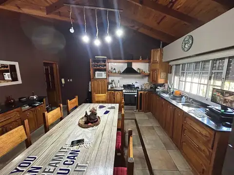 CASA ITUZAINGO LOTE 400M2 PILETA QUINCHO COCHERA