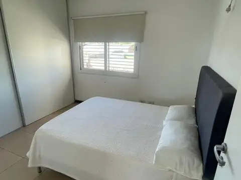 Departamento 6 ambientes con 2 baños