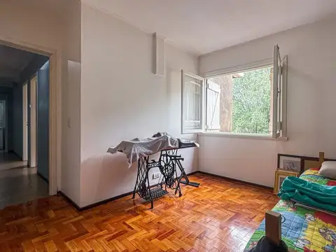 VENTA DEPTO 4 AMBIENTES ALIÓ AMPLIO AL FRENTE.