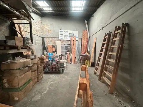 Galpon en Alquiler 27  mts Fondo