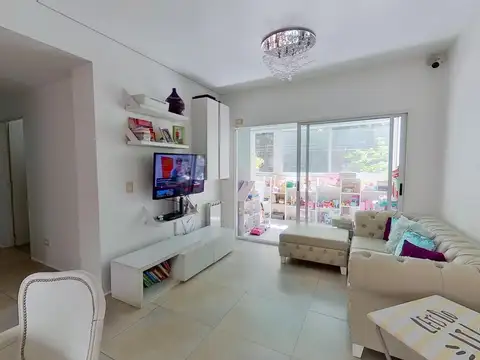 Av. Congreso 4900, Piso 1