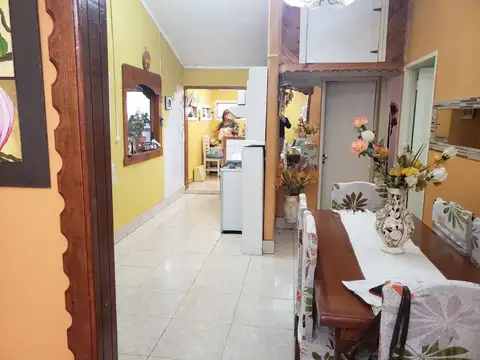VENTA CASA DOS DORMITORIOS CON DPTO