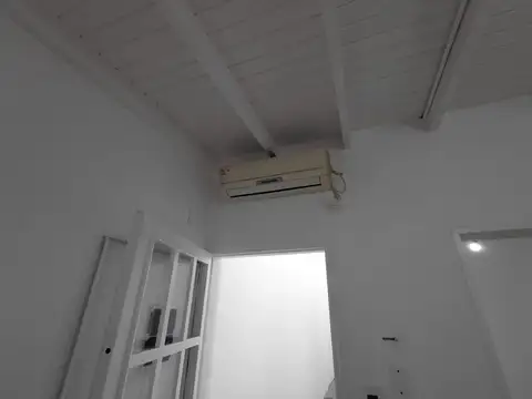 Depto Tipo Casa 4 ambientes con 3 baños