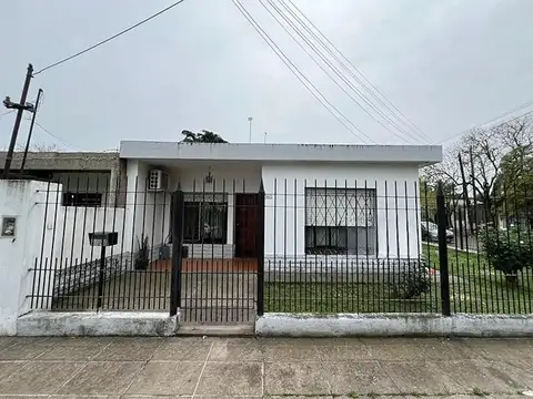 CASA AMERICANA + DEPARTAMENTO / VENTA EN BLOCK