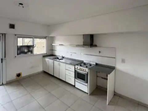 Departamento en Venta en Mataderos, USD 115.000