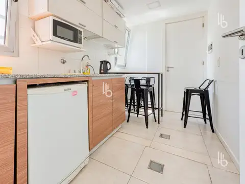 Oficina 4 ambientes con 1 baño