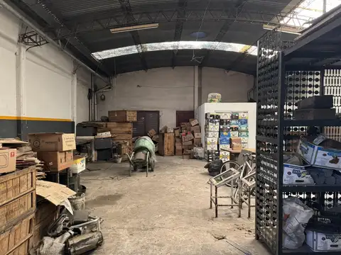 Galpon en Venta 10  mts Frente