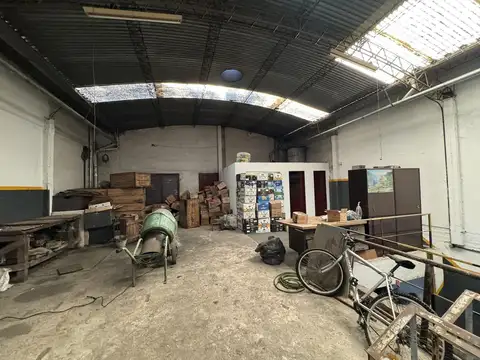 Depósito en Villa Maipu San Martin Industrial Dominante