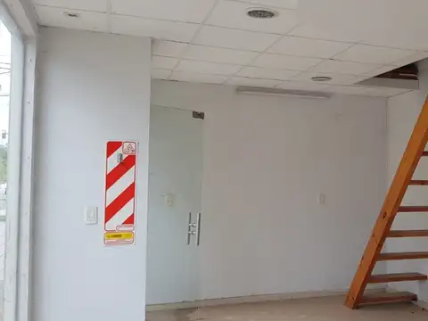 Local en Venta Via Pública