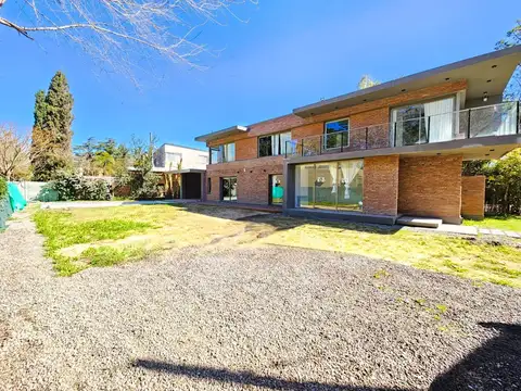 Casa en Venta en Funes, USD 345.000