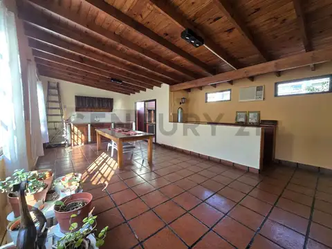 Avalos 2000, Piso 1
