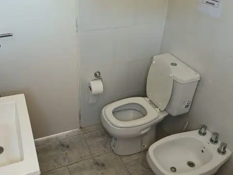 Casa en Alquiler con 1 cochera